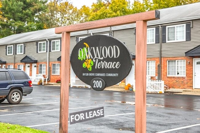 Building Photo - Oakwood Terrace