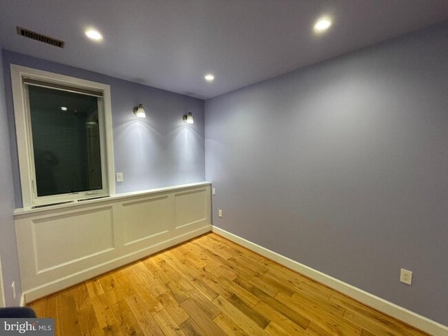 Foto del edificio - 2442 20th St NW