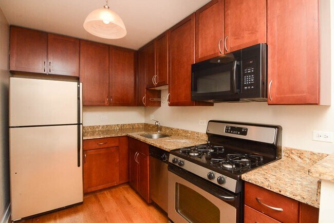 Foto del edificio - 639 W Wrightwood Ave
