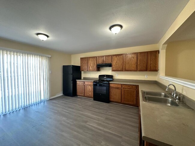 Foto del edificio - 3/2.5/1 in Desirable NW Rustic Oaks in Vil...