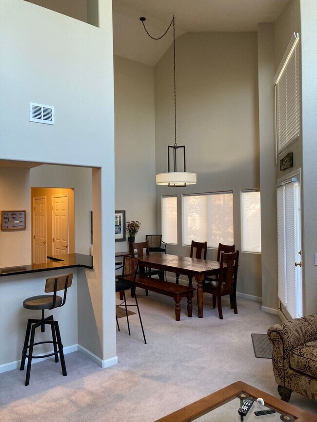 Building Photo - WINTER OR ANNUAL LEASE- 3/3 with loft, In ...