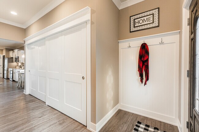 Foto del edificio - 102 Cobblestone Ct