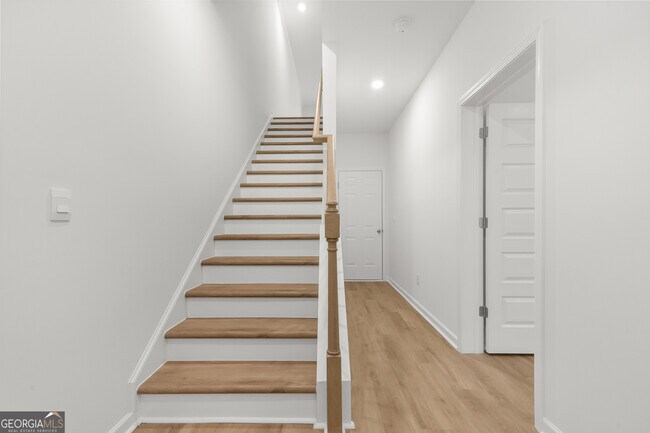 Building Photo - 1309 Lakota Pl