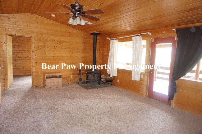 Foto del edificio - Nice Log Cabin in Bailey!!