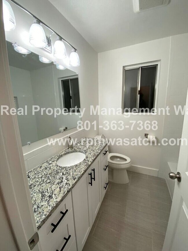 Foto del edificio - 4149 Mann Way