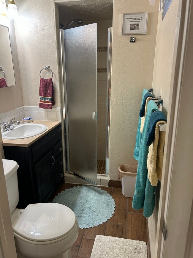 Foto del edificio - 10933 W 67th Pl