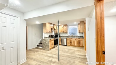 Building Photo - 14 Tweedsdale St
