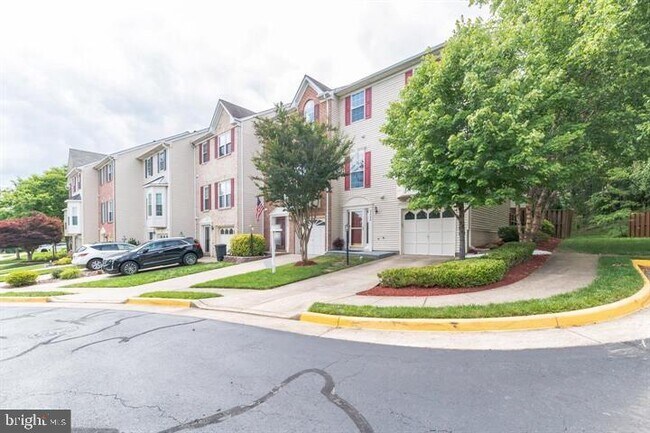 Foto del edificio - 5520 Jowett Ct