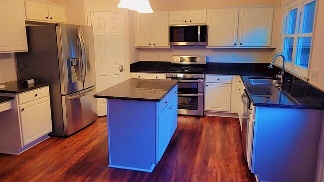 Cocina - 3391 Spindletop Dr NW