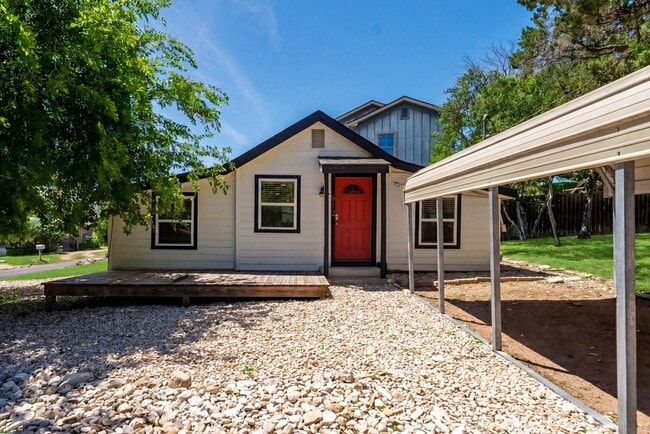 Foto del edificio - 612 Tanglewood Ln
