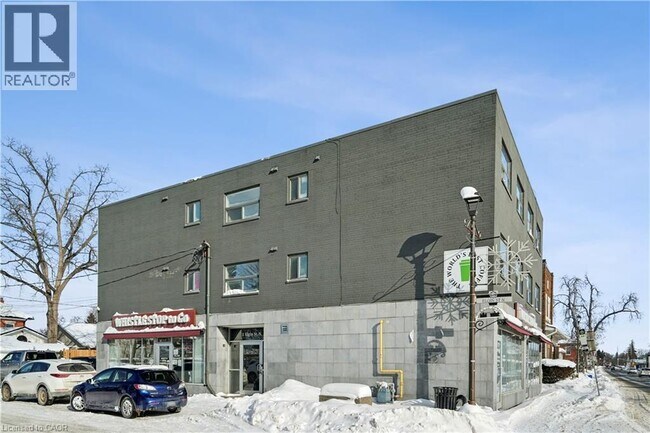 Photo du bâtiment - 1 Elgin St N