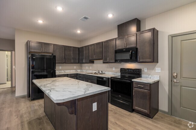 2BD 2BA Deluxe - Cocina - Walker Heights