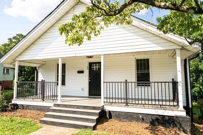 Building Photo - 63 8th St SE
