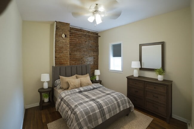 Building Photo - 2516 E Lehigh Ave