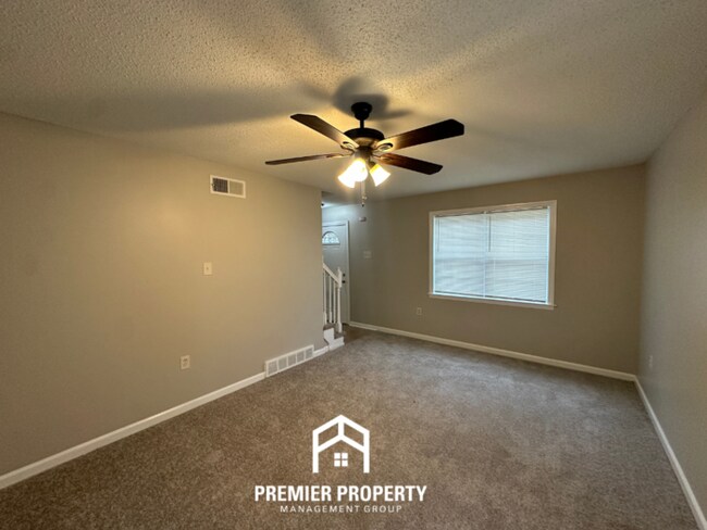 Foto del edificio - 5599 Sweet Gum Dr