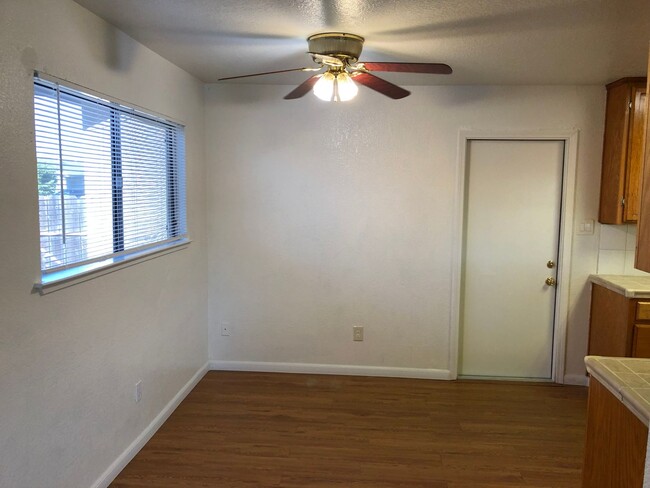 Building Photo - 1412 Orlando Dr., Modesto, CA 95351