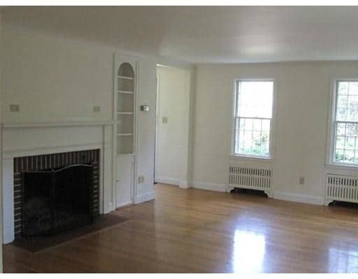 Building Photo - 47 Standish Rd