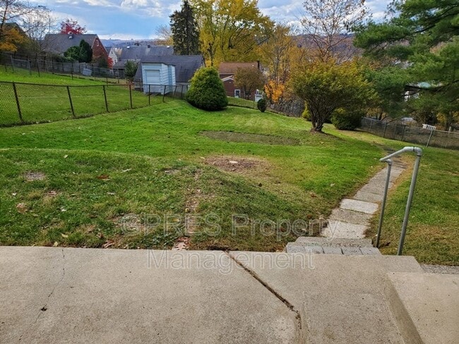 Building Photo - Great single family home in Verona