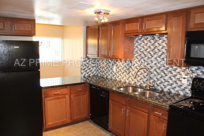 Foto del edificio - 2206 S Granada Dr