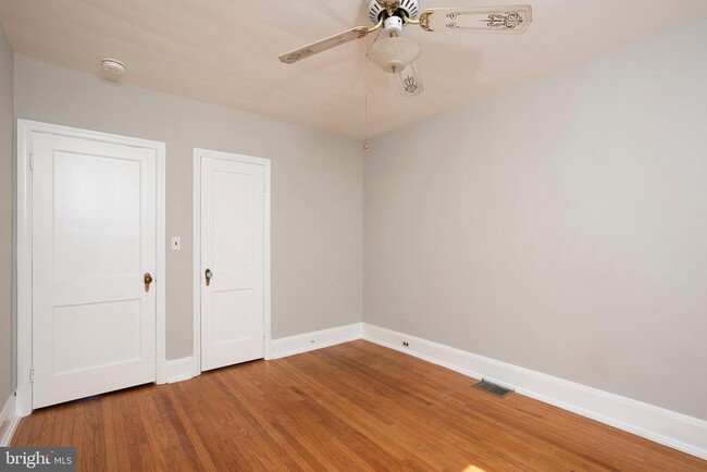 Building Photo - 22 N Belle Grove Rd