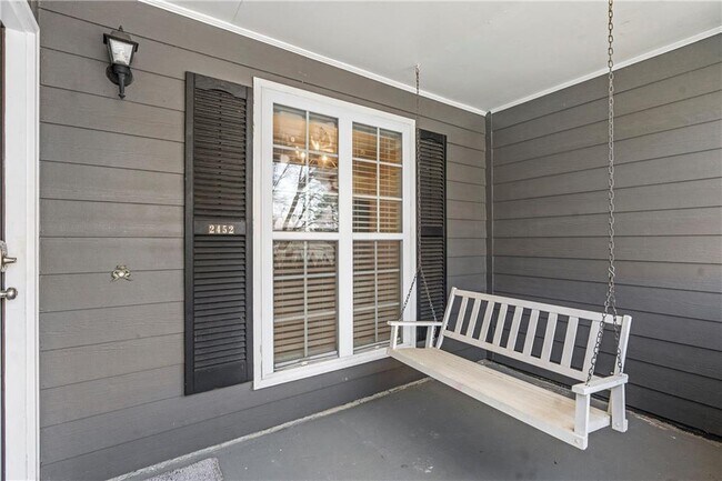 Foto del edificio - 2452 Inverloch Cir