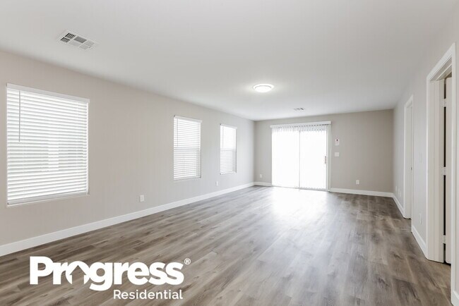 Foto del edificio - 6578 Holly River St