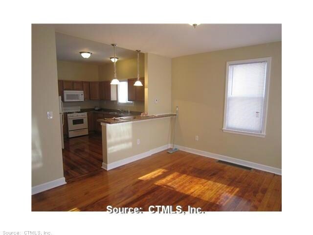 Building Photo - 207 Saltonstall Ave