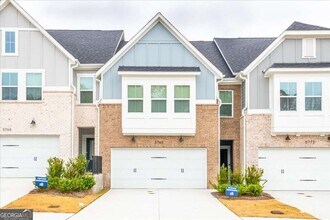 Building Photo - 5769 Tillman Way