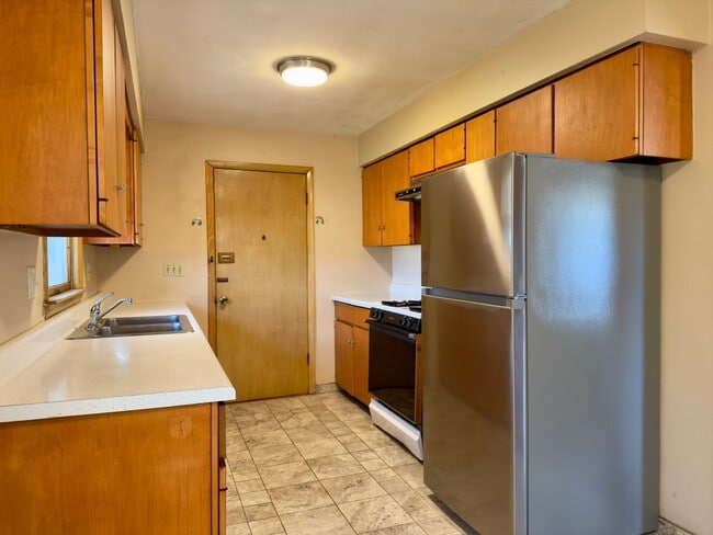 Foto del edificio - 1809-1809 S Alpine Rd