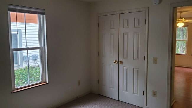 Foto del edificio - 3349 E Covenanter Dr