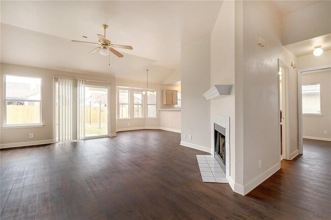 Building Photo - 202 Quail Cir