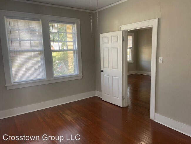 Building Photo - 2 br, 1 bath House - 200 N. Hollywood St