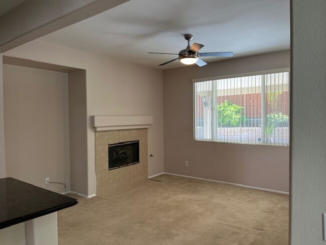 Building Photo - Single Story in French Valley 3 Bed/2 Bath
