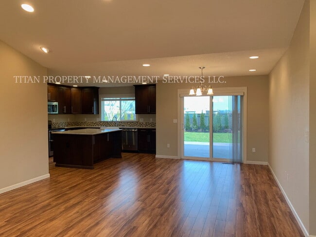 Building Photo - Stunning Ranch-Style Home in Up-and-Coming Hillsboro