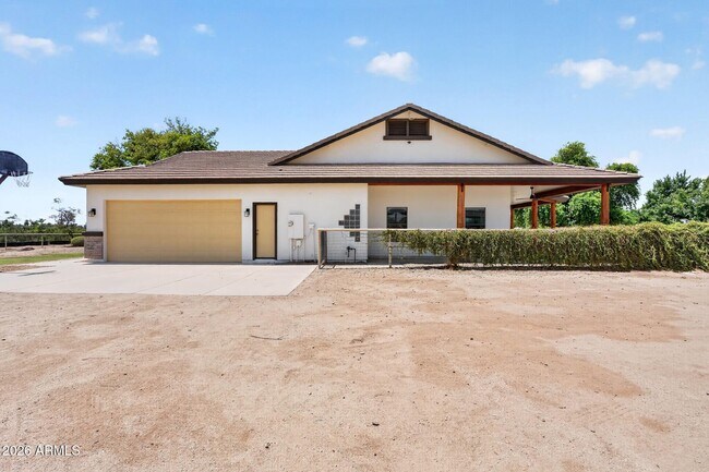 Foto del edificio - 3002 E Sherry Ln