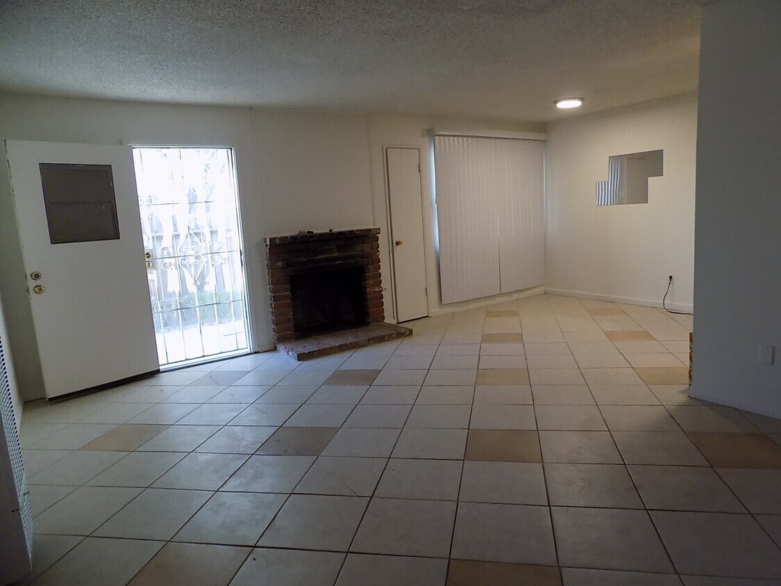 Foto principal - 13043 Davenport St