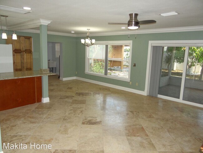 Building Photo - 3 br, 2 bath House - 1805 Greenhill Drive