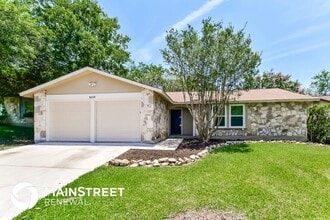 Building Photo - 9550 New World Dr