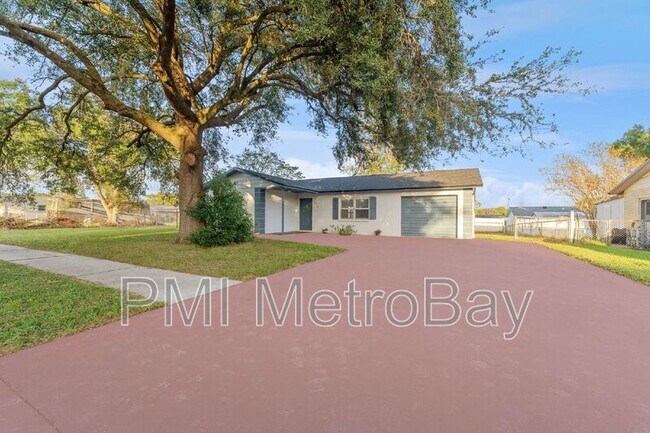 Building Photo - 7250 Applegate Dr