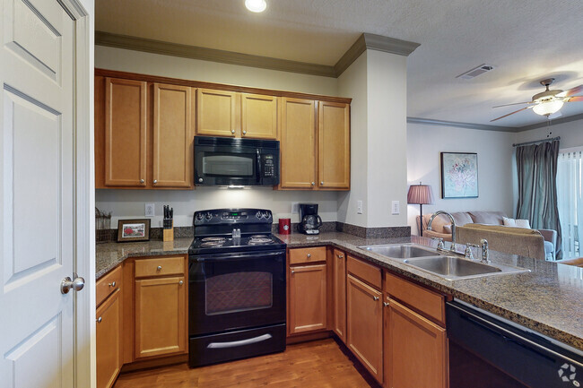 1BR, 1BA - 816SF - Kitchen - The Lakes At Turtle Creek Apartment Homes