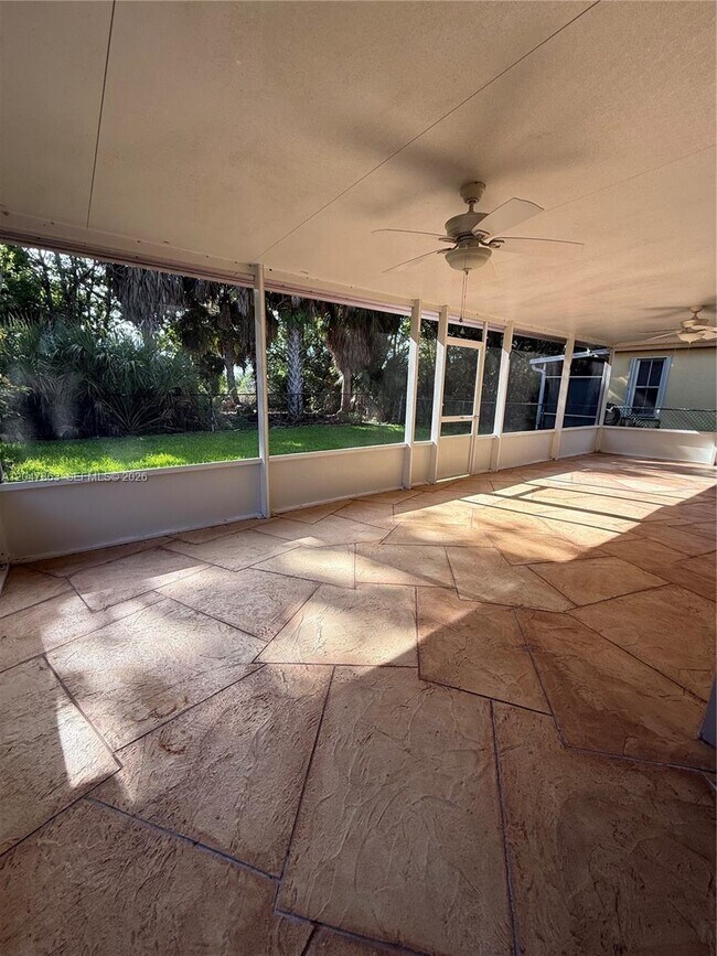 Foto del edificio - 1713 NW 208th Terrace