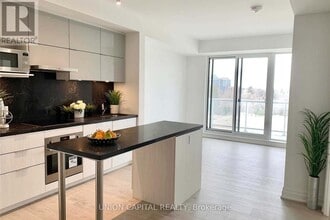 Building Photo - 18 Rouge Valley Dr W