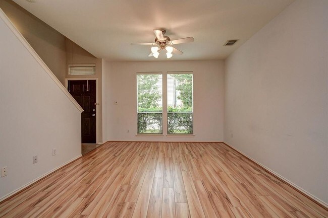 Foto del edificio - 2107 Gillette St