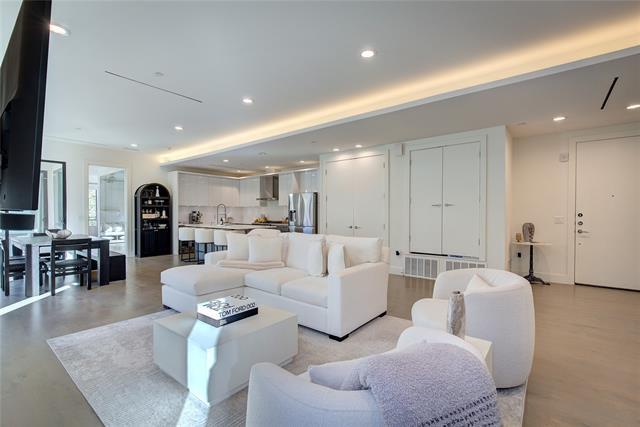 Foto del edificio - 3923 Cole Ave