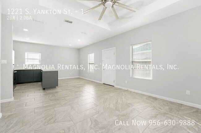 Building Photo - 1221 S Yankton St