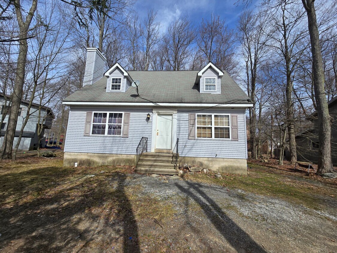 7326 Meadowlark Dr, Tobyhanna, PA 18466 House Rental in Tobyhanna, PA