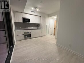 Building Photo - 35 Parliament St