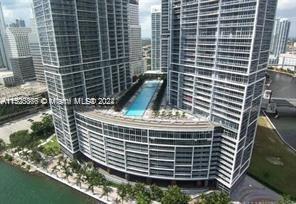 Building Photo - 495 Brickell Ave