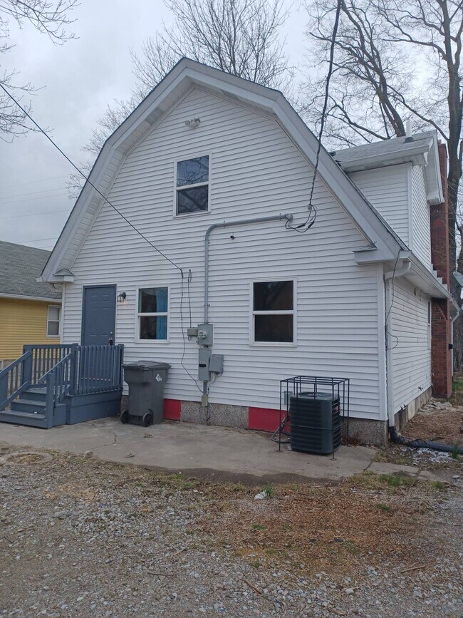 Foto del edificio - 3128 N Keystone Ave