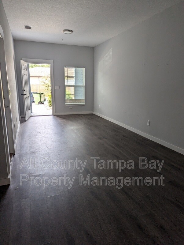 Building Photo - 3802 W Elrod Ave